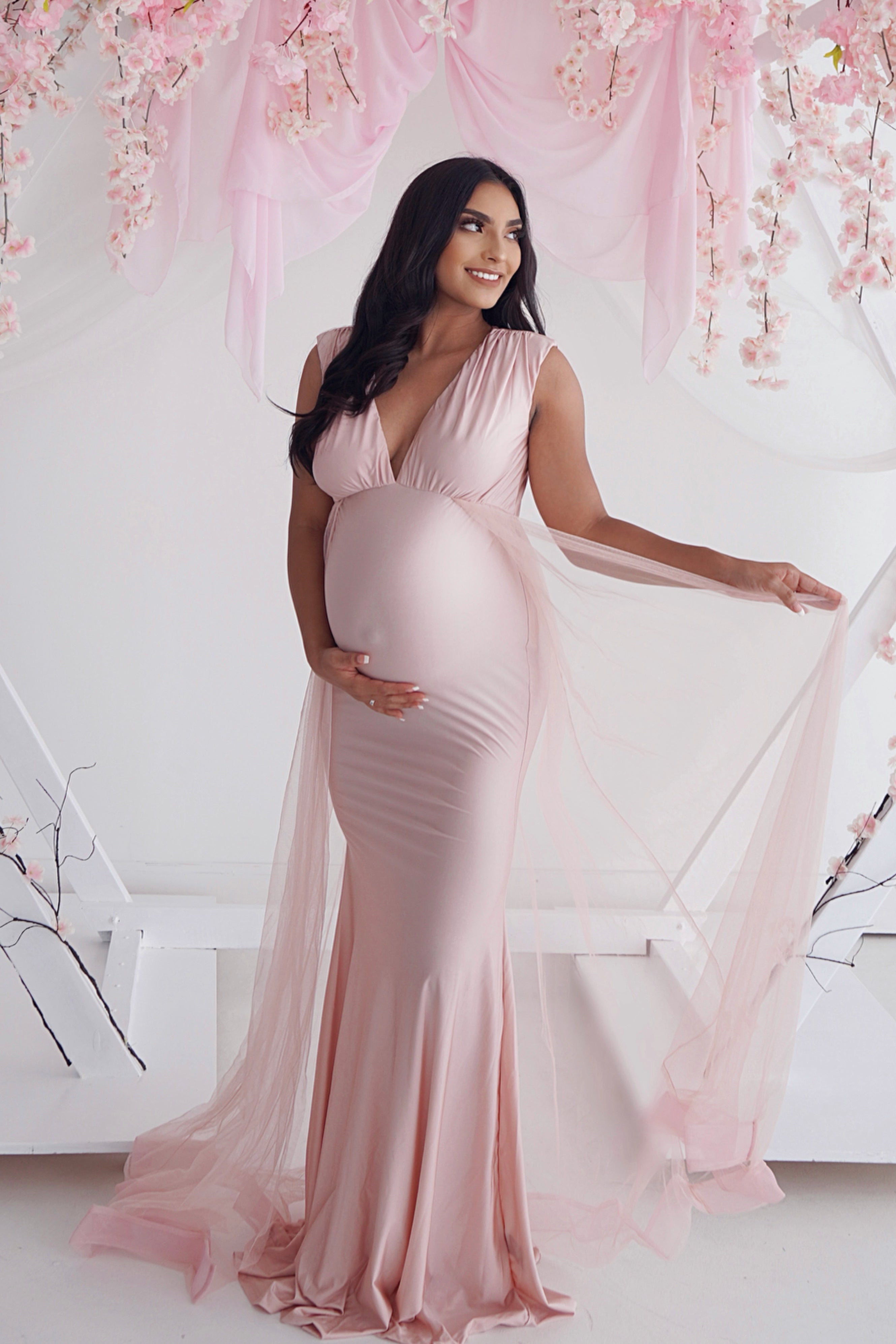 Hannah lace sleeve maternity dress - Miss Madison Boutique Maternity, Pregnancy  Gowns, Dresses for Photography, Photoshoot, Bridesmaid, Babyshower